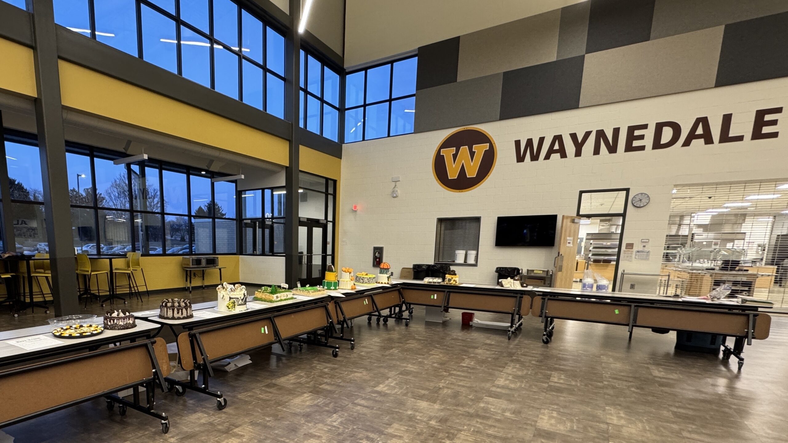 Golden Bear Community Support: A Piece of Cake! (click for more pics of cakes!)