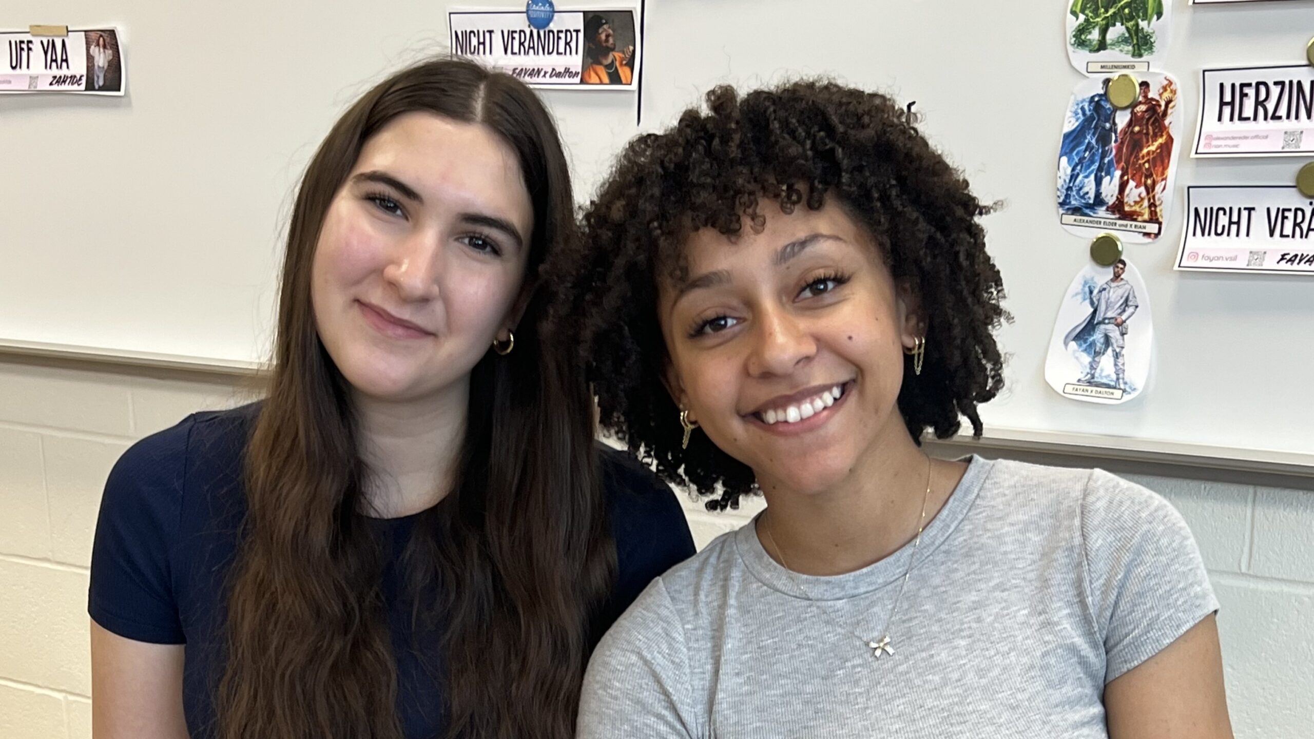 Freundschaften!  German Exchange Students Returning Home (click)