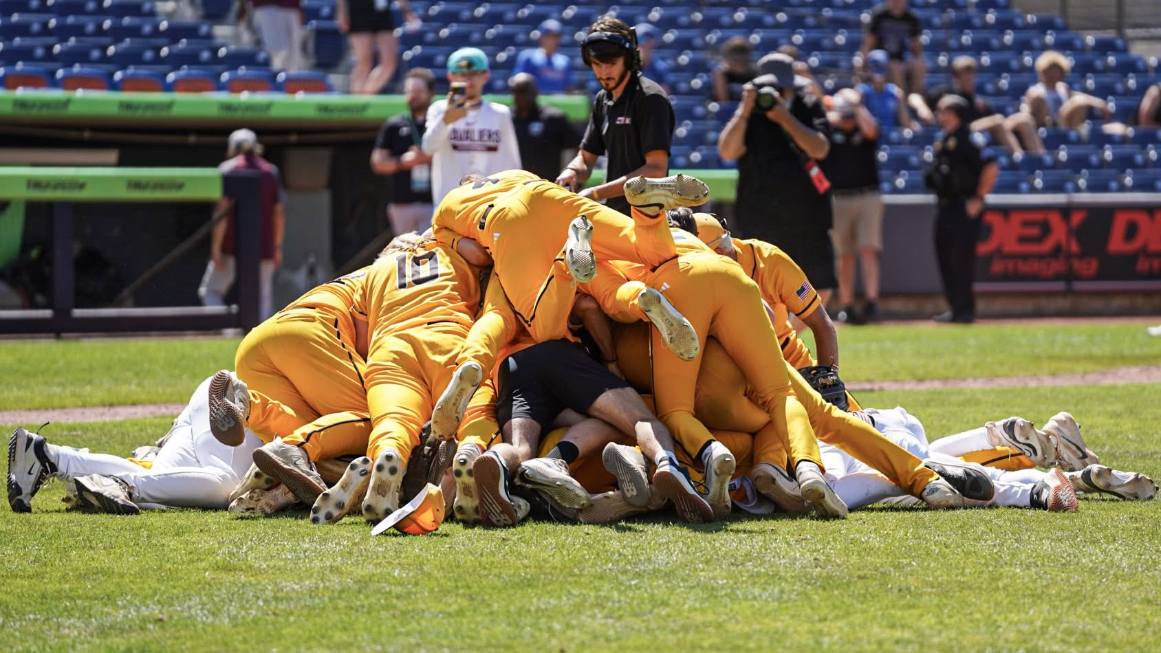 Golden Standard:  4th State Baseball Title! (click)