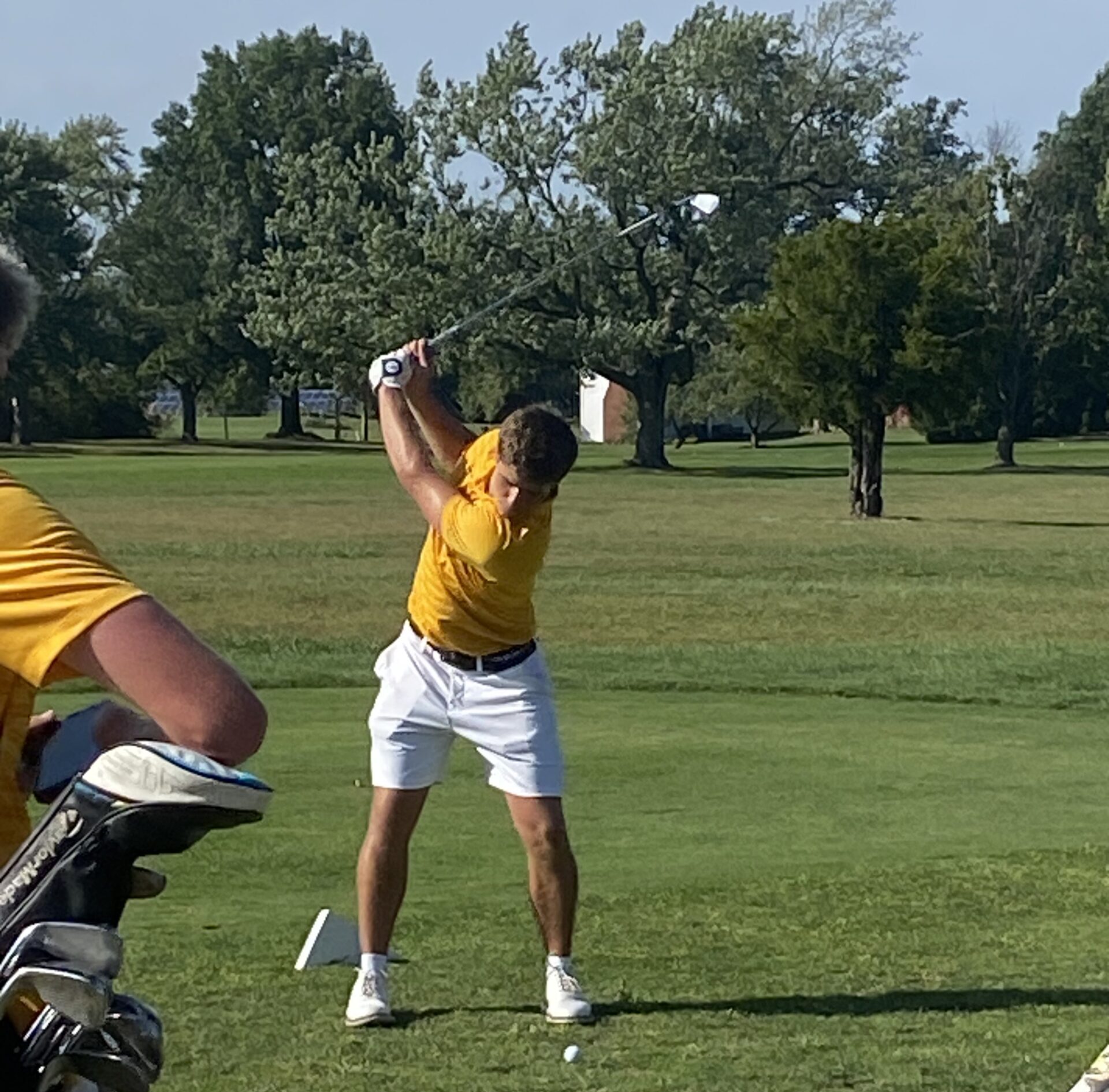 Golf wraps up regular season dual matches